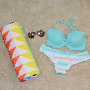 Victoria's Secret Bathing Suit TOP size 34D